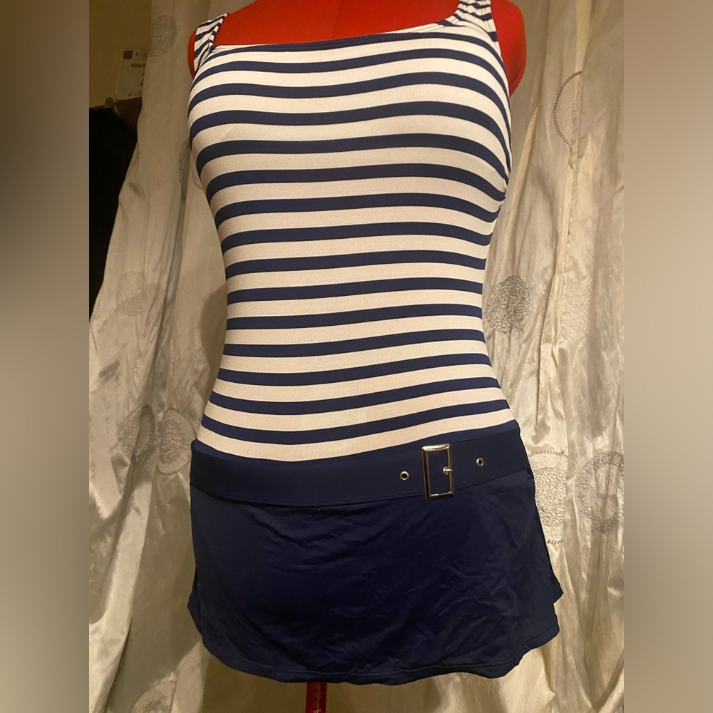 Bathingsuit one piece Beach House Vintage size 10